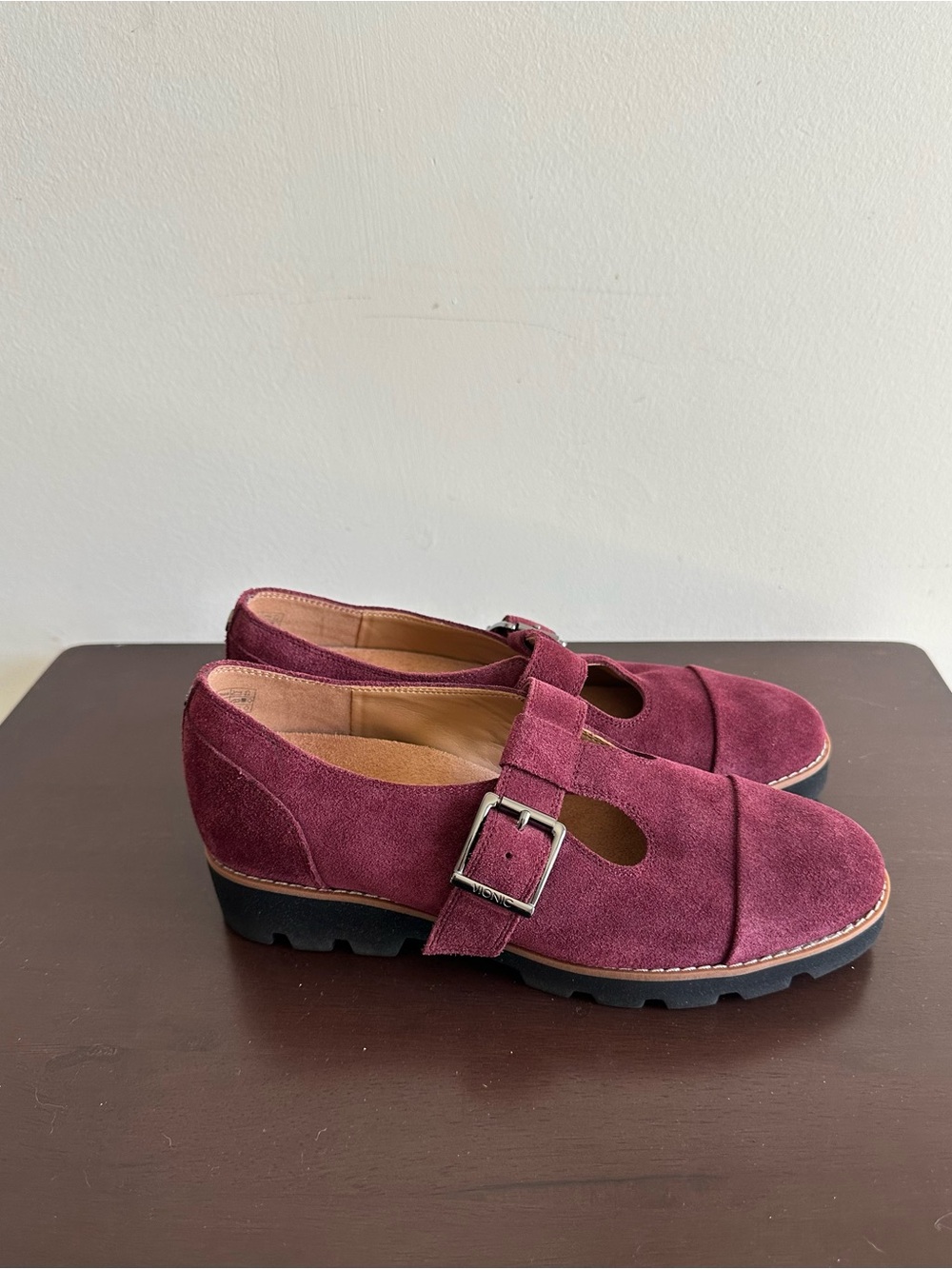 Vionic Women's Carmen T-Strap Loafer Suede Port Wine Size 6 - Picture 1 of 10